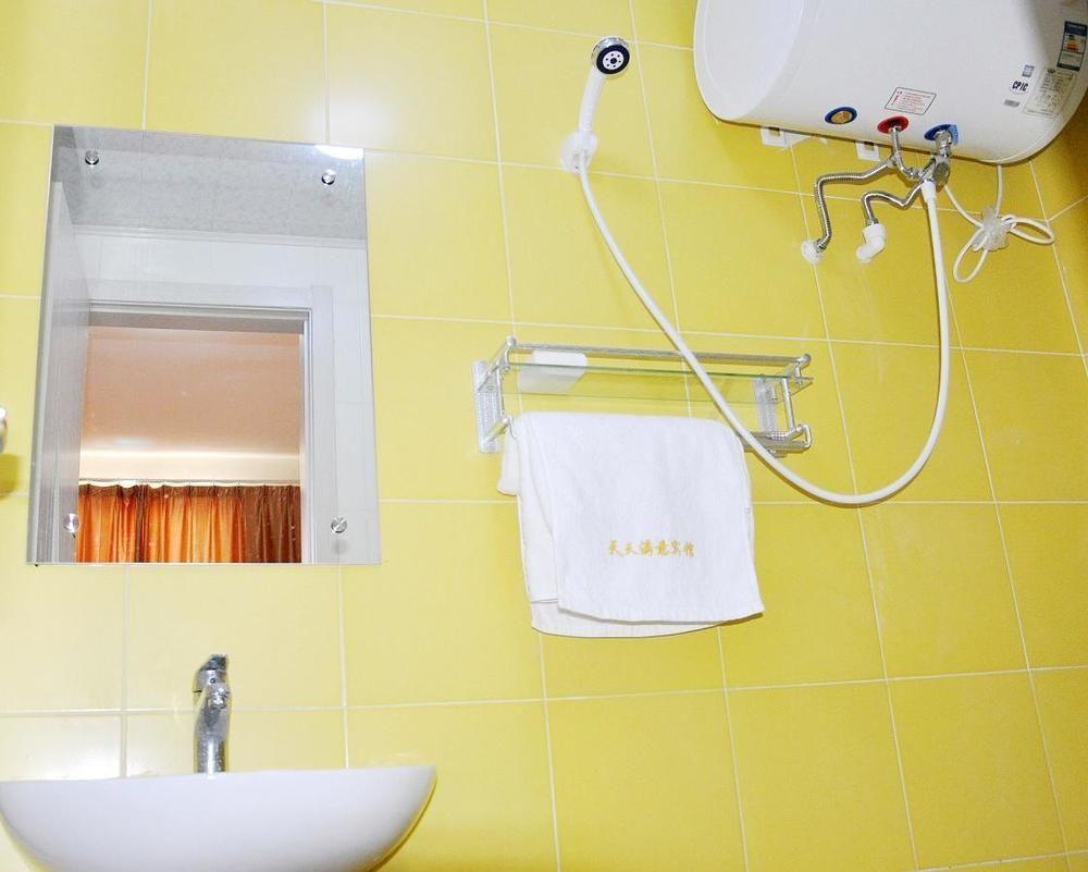 Qingdao Tianmanyi Hotel Екстер'єр фото